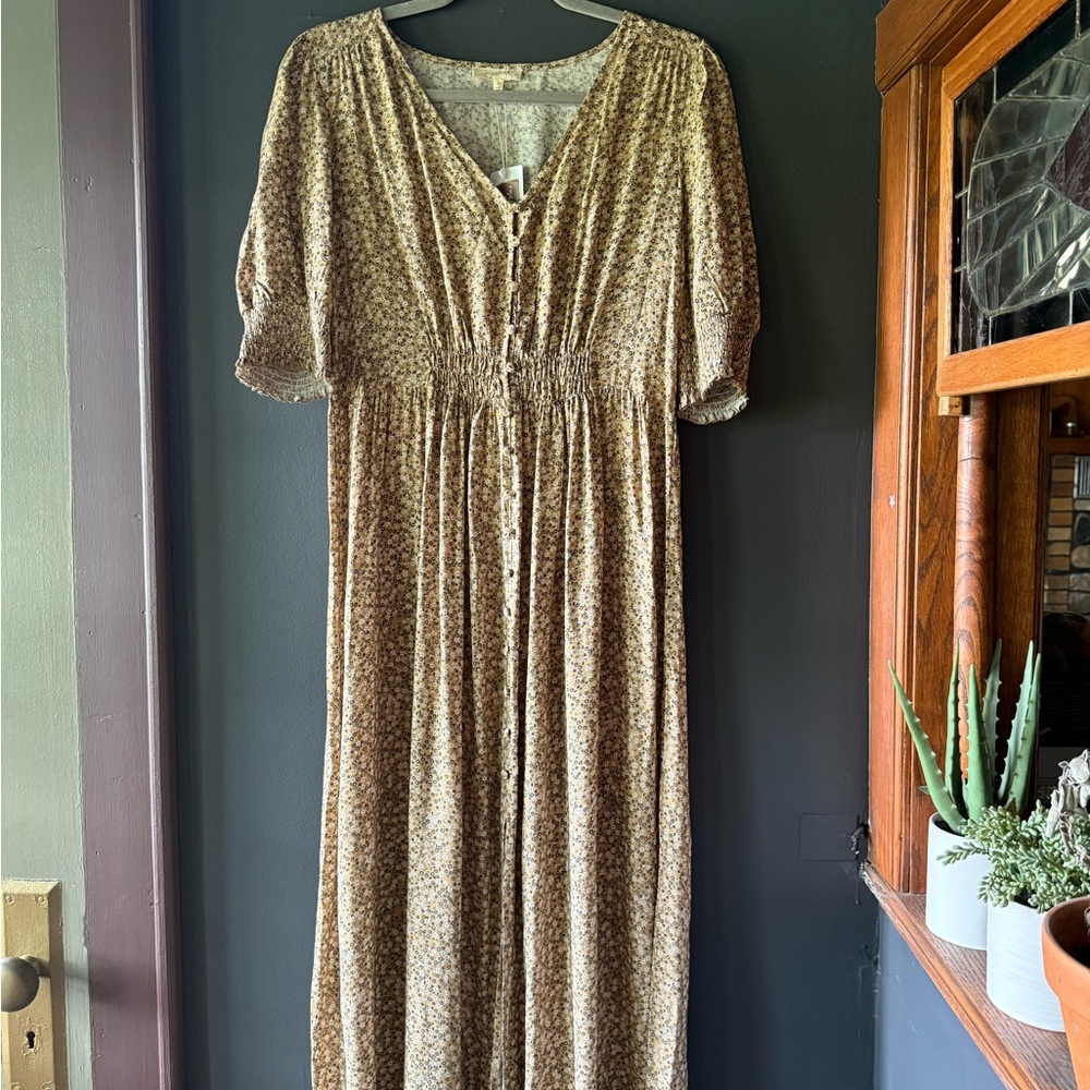 Mystree Tan and Brown Puff Sleeve Maxi Dress